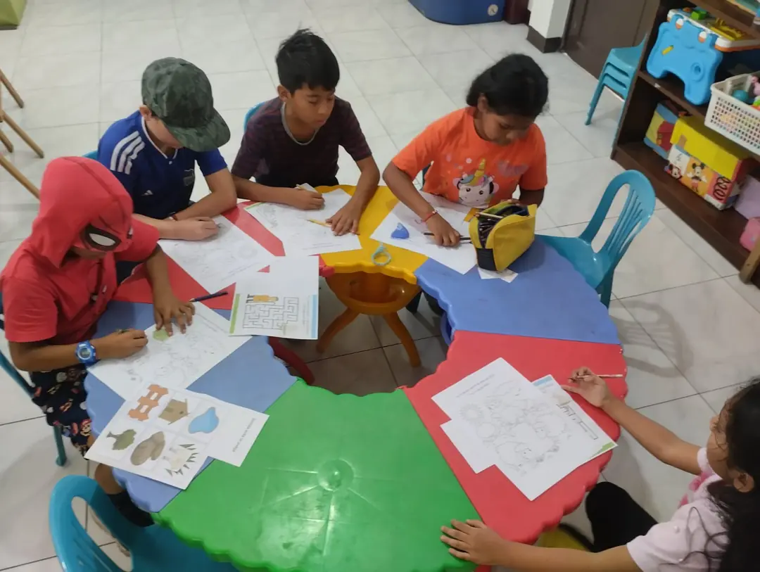 Becas y Tareas